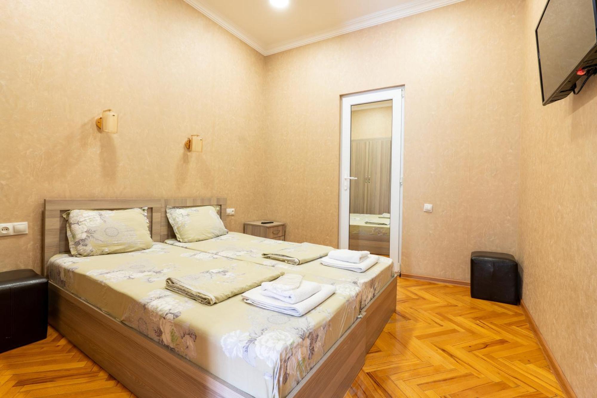 Hotel A&K Tbilisi Buitenkant foto